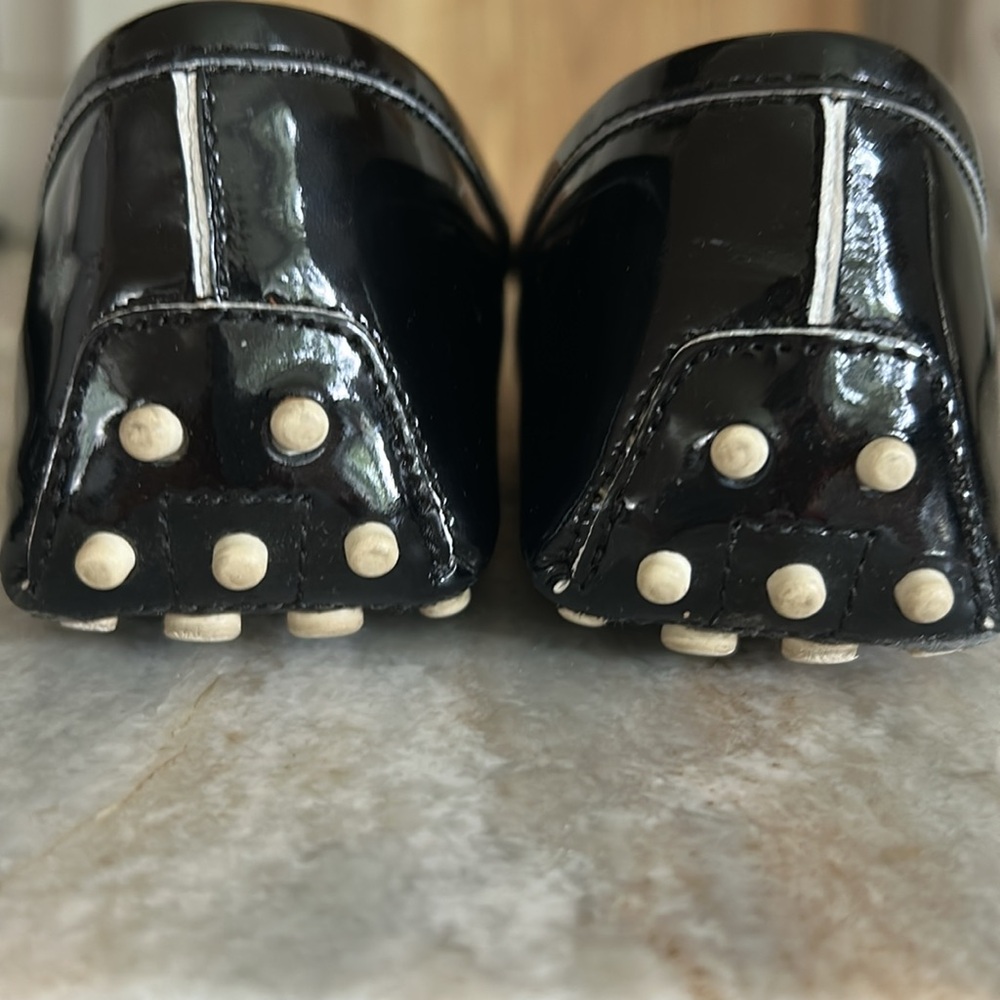 Tod's Black and White Loafers with Metallic Bow - Picture 4 of 4